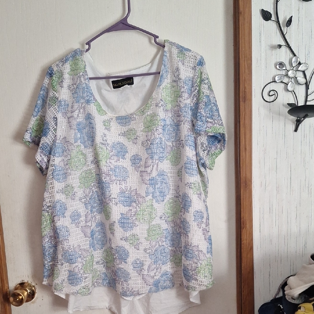 Floral Print Blouse with Blue and Green Accents